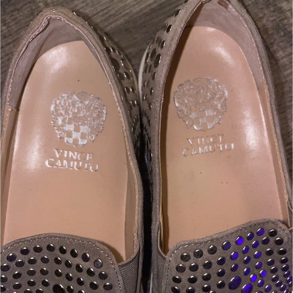 Vince Camuto Kindra Studded Slip On Sneakers size 8 leather platform edgy comfy - Picture 6 of 9